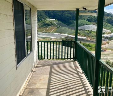 Rural home with stunning ocean views - Photo 1
