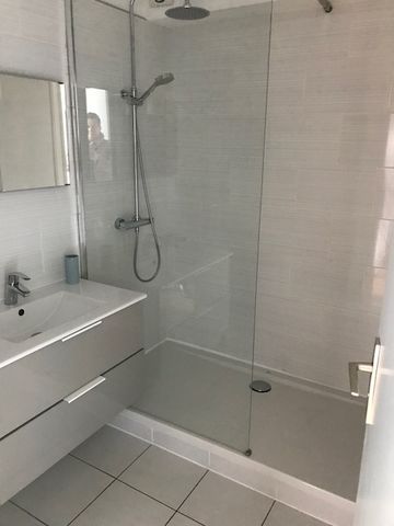 Location Appartement 2 pièces 41m² - Photo 5