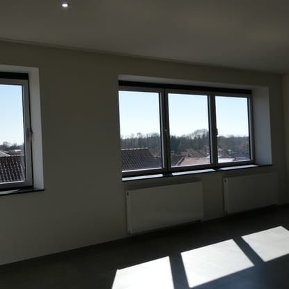 Appartement te huur - Photo 1