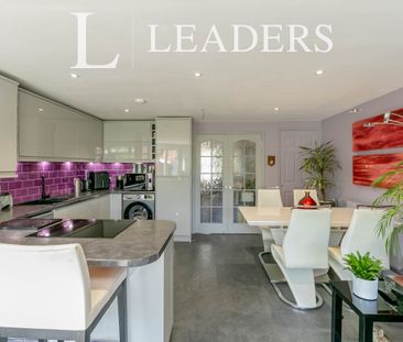 3 bedroom house to rent Le Patourel Close, Christchurch, BH23 - Photo 6