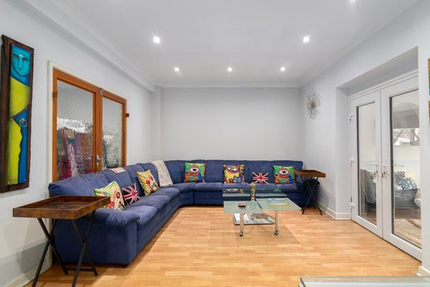 2 Bed Detached House, Queens Park Road, B32 - Photo 1