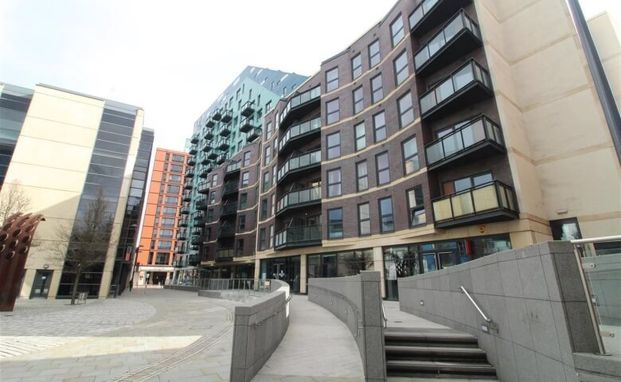 208/1 Brewery Wharf, LS10 - Photo 1