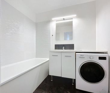 Appartement trois pièces 76,75 m2 MEUBLÉ avec parking - Photo 3