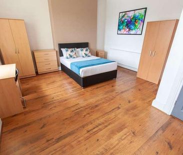 Deane Road, L7 - Photo 1