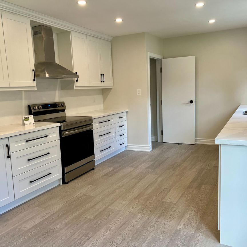 For Lease - 145 Earlton Road Unit# Main, Toronto, Ontario - Photo 1