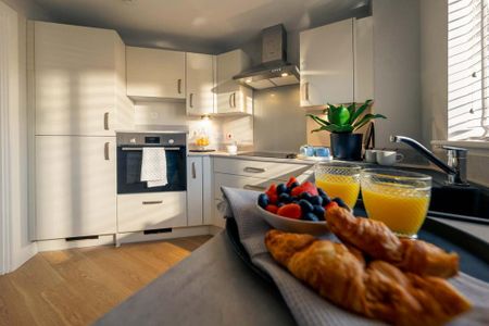 1 bedroom retirement property to rent - Photo 3