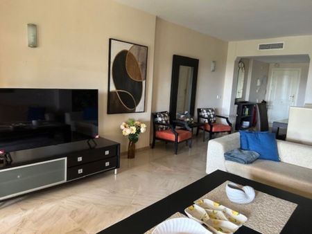 3 room luxury Apartment for rent in Marbella, Spain - Photo 5