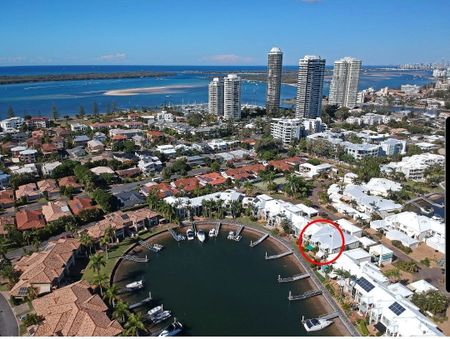 Runaway Bay - Photo 5