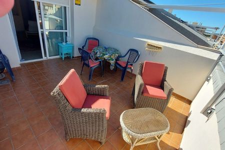 2 Bedroom Apartment For Rent in San Luis de Sabinillas, Málaga - Photo 4