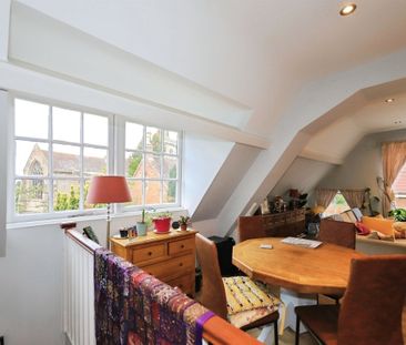 The Village - Photo 6