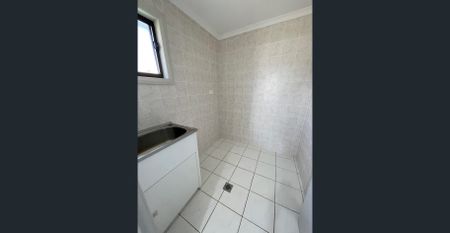 Fantaqstic 2 bedroom granny flat! - Photo 3