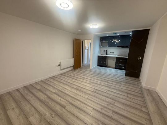 1 bedroom flat to rent - Photo 1