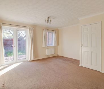 3 bedroom end of terrace house to rent - Photo 1