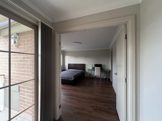 Gladesville - Photo 1