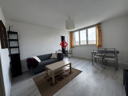 Location Appartement 4 pièces 67m² ST MARTIN D HERES 38400 - Photo 2