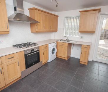 3 bedroom terraced house to rent - Photo 6