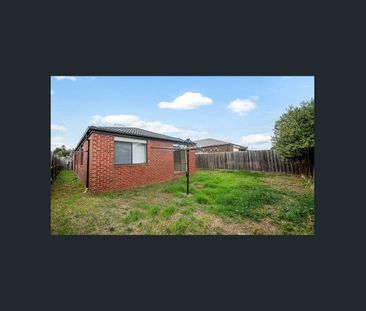 35 Fieldstone Way, Brookfield, Vic 3338 - Photo 4