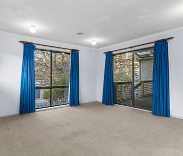 Spacious Family Home - Photo 6