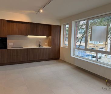 Appartement te huur in Antwerpen voor € 1.225 met 2 slaapkamers - Photo 1