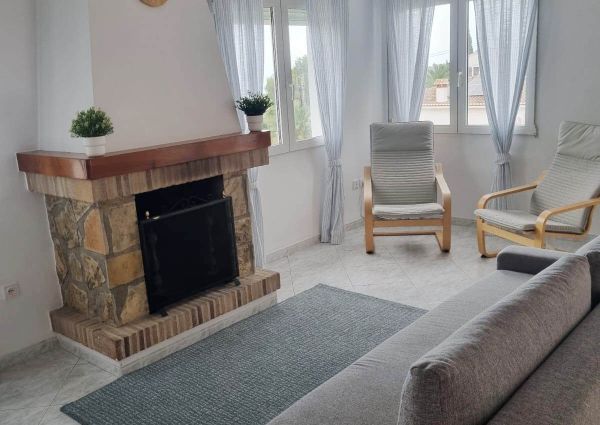 LONG TERM RENTAL. VILLA FOR RENT WITH 3 bedrooms and private pool DENIA MONTGO