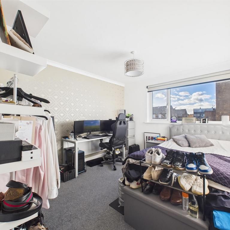 3 bedroom terraced house to rent - Photo 1