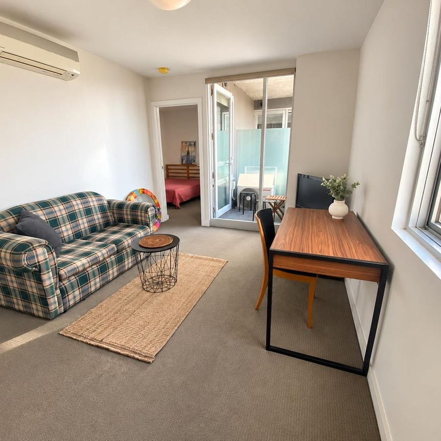 Fully Furnished Prahran Living - Everything at Your Doorstep - Photo 1