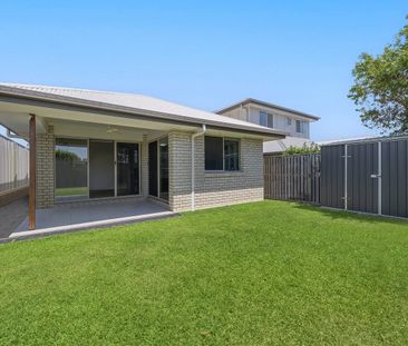 Low-Maintenance Modern Living in a Quiet Narangba Pocket - Photo 6