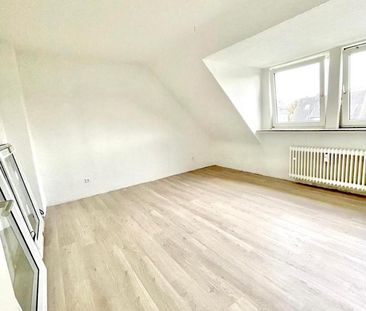 Dachgeschosswohnung - Foto 1