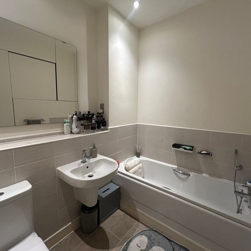 2 bedroom apartment to rent Cambridge House, Kingsway - Photo 1