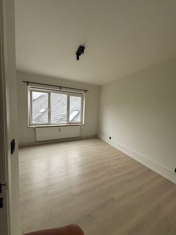 Appartement te huur - Photo 3