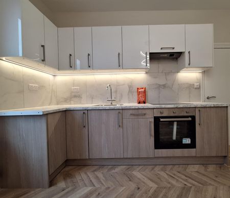 Herbert Road, London SE18 - Photo 3