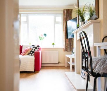 4 bedroom house to rent - Photo 3