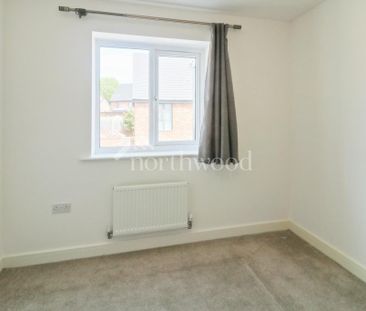 3 bedroom semi-detached house to rent - Photo 6