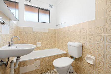 Bright & Updated Apartment in a Convenient Belmore Location - Photo 2