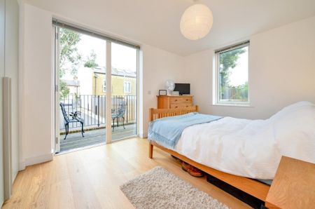 1 bedroom flat to rent - Photo 4
