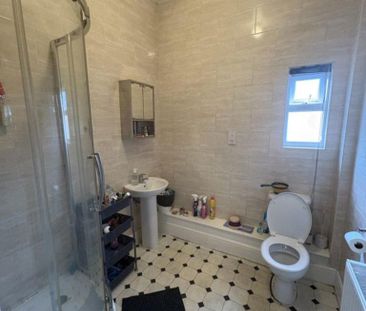 Room 4, King Richard Street - Photo 4