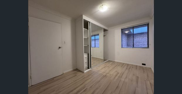 Modern & Convenient 2 Bedroom Unit in Prime Location - Photo 1
