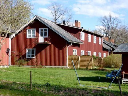 Mysig tvåa med snedtak och balkong - Photo 2