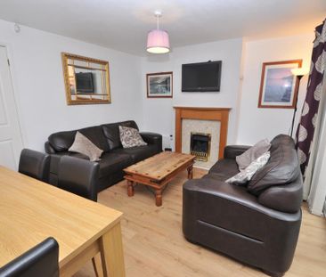 3 bedroom terraced house to rent - Photo 1
