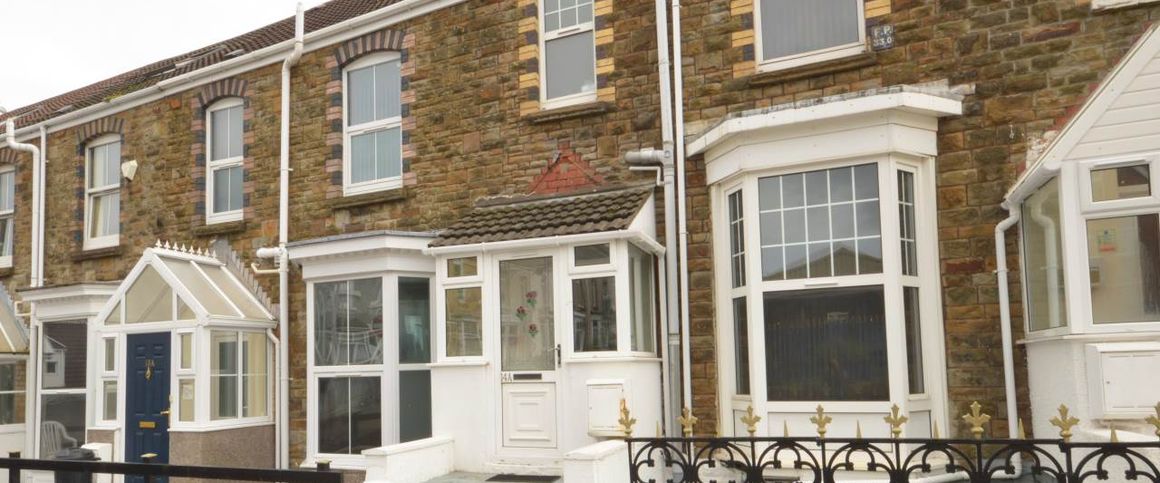 6 bed house to rent in Trafalgar Place, TRAFALGAR PLACE , SA2 - Photo 1