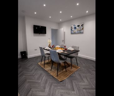 2 Bed Flat, Nottingham, NG7 - Photo 2