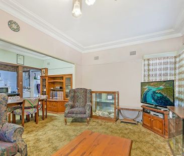 Plenty of Space for All Your Storage Needs - Photo 4