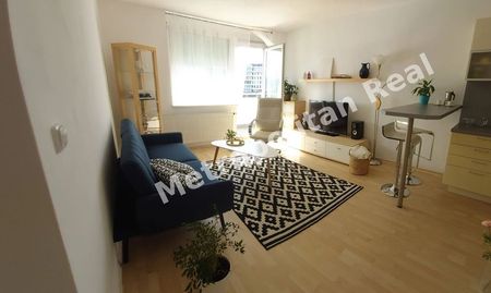 Slnečný, moderný a zariadený 2 izbový byt na začiatku Petržalky - Fotografia 4