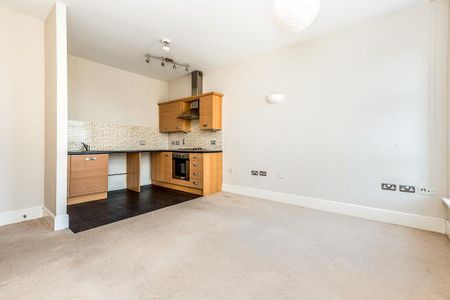 2 bedroom flat to rent - Photo 4