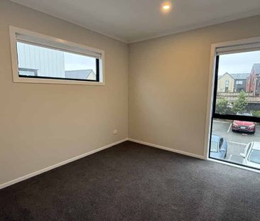 2 bedroom unit available at Metcalfe Terraces - Photo 1