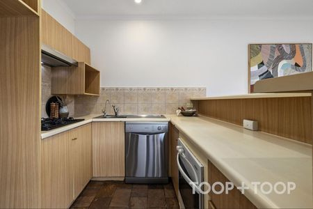 Charming Heritage Home in Parkside - Photo 5