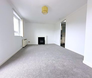 Cumberland Gardens, St Leonards-on-Sea, East Sussex - Photo 2