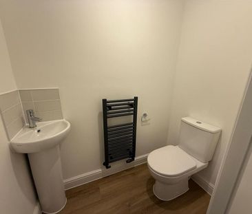 3 bedroom terraced house to rent - Photo 1