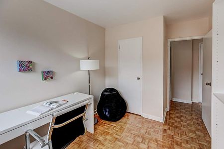 Great 3 Bedroom Apartment! - Photo 3