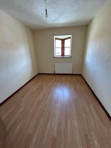 2 bedroom end of terrace house to rent - Photo 4